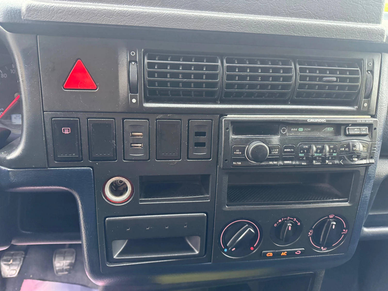 VW Caravelle 2.5tdi 151 K.c - изображение 8