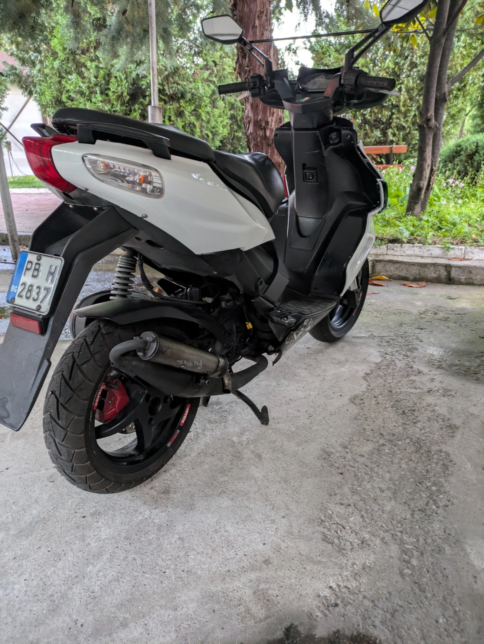 Aprilia Sr 50, снимка 6 - Мотоциклети и мототехника - 54828287