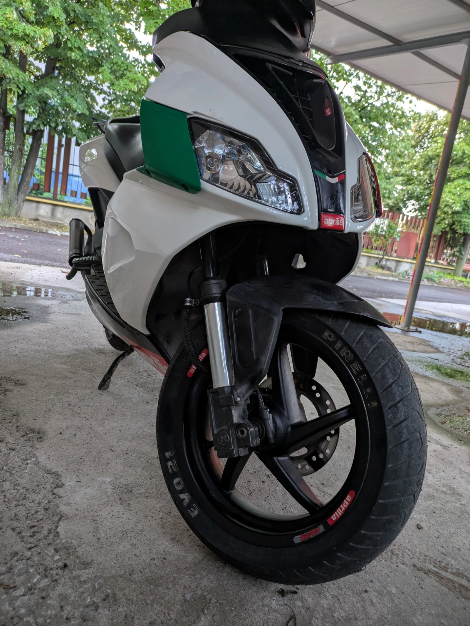 Aprilia Sr 50, снимка 3 - Мотоциклети и мототехника - 54828287