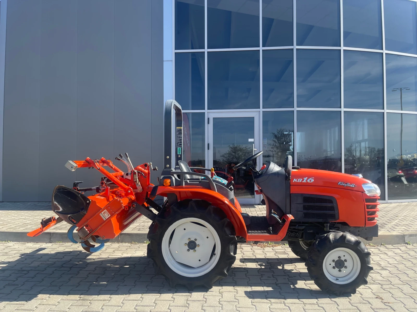 Трактор Kubota KL16 - изображение 4