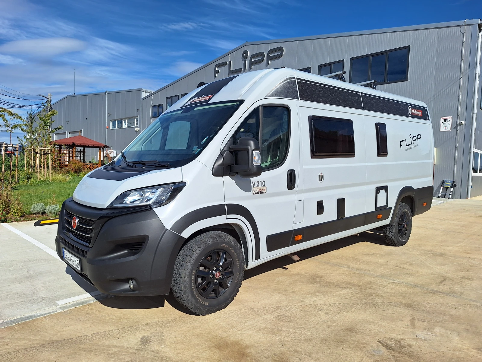  Challenger V210 VIP | Mobile.bg   1