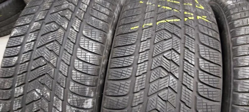 Гуми Зимни 275/50R20, снимка 2 - Гуми и джанти - 32557777