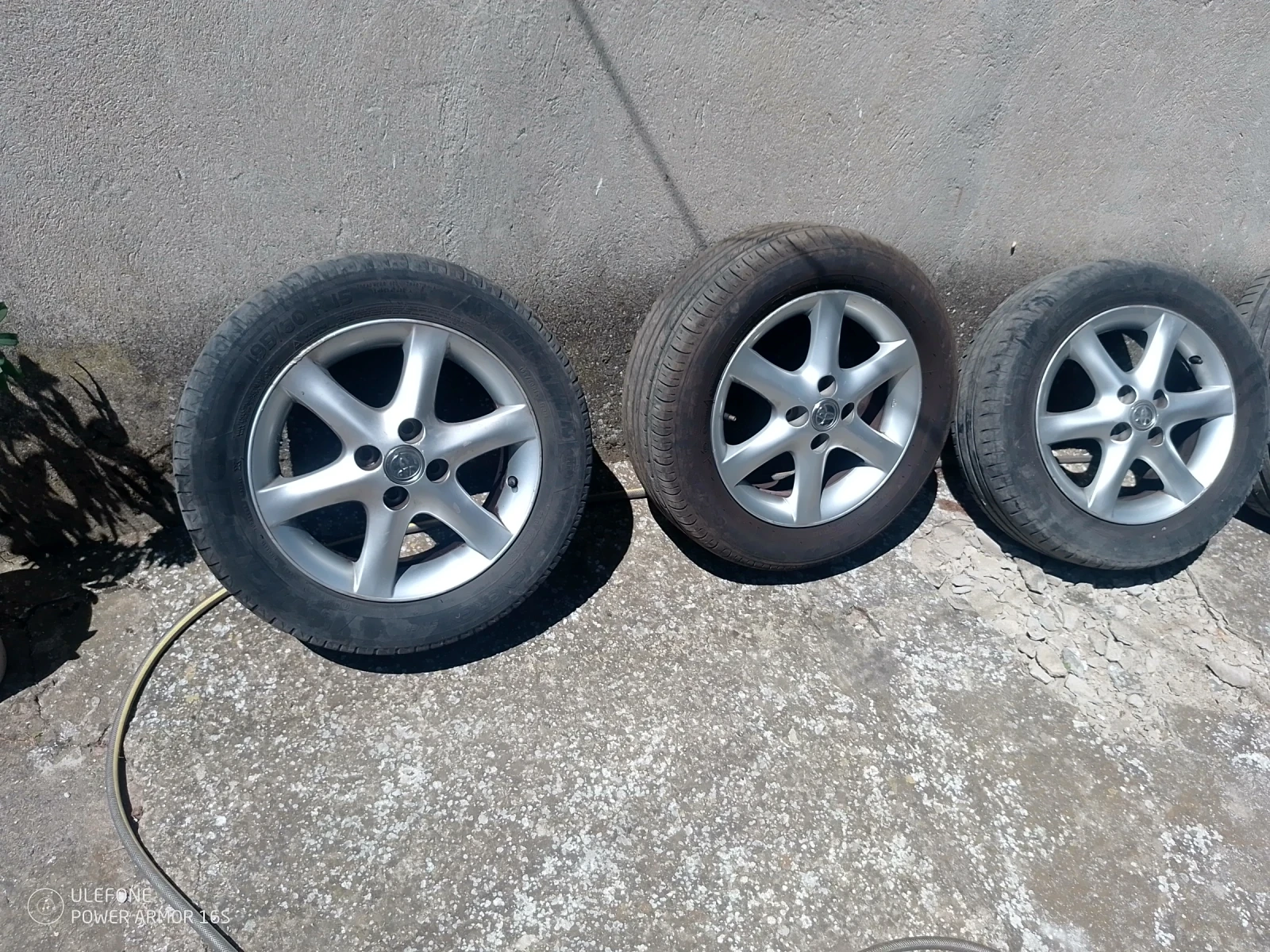 Джанти за Toyota Corolla, снимка 2 - Гуми и джанти - 55075994