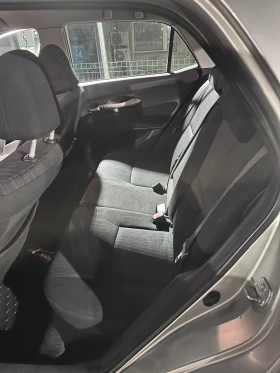 Toyota Auris, снимка 9