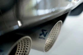 VW Golf R PERFORMANCE/320HP/AKRAPOVIC/4X4DSG/PANO/CAM/626z, снимка 16