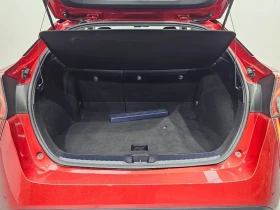 Toyota Prius 1.8 Хибрид, снимка 11