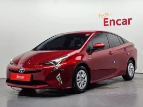Toyota Prius 1.8 Хибрид, снимка 1