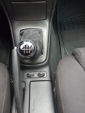 Toyota Avensis 2, 2 D4D 150kc. 6 скорости, снимка 15