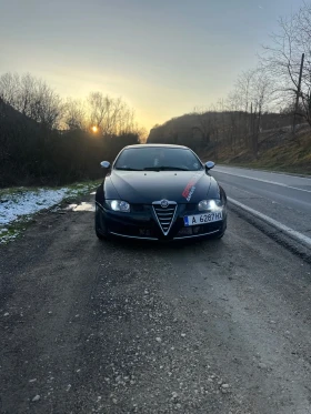 Alfa Romeo Gt 1.9jtd  - 3500 € / 6845.40 лв. - 30802807 3