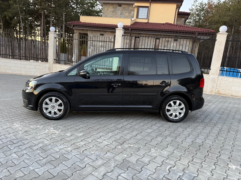 VW Touran 7-МЕСТЕН УНИКАТ, снимка 4 - Автомобили и джипове - 48370273