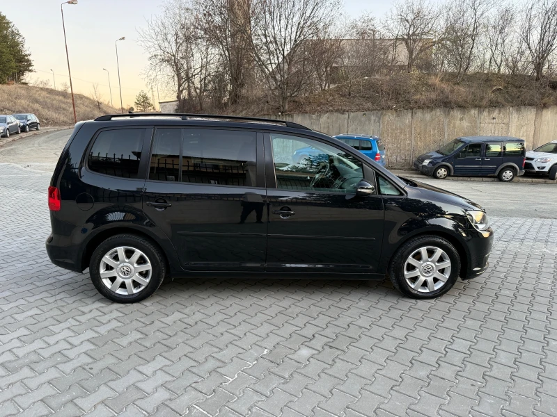 VW Touran 7-МЕСТЕН УНИКАТ, снимка 5 - Автомобили и джипове - 48370273