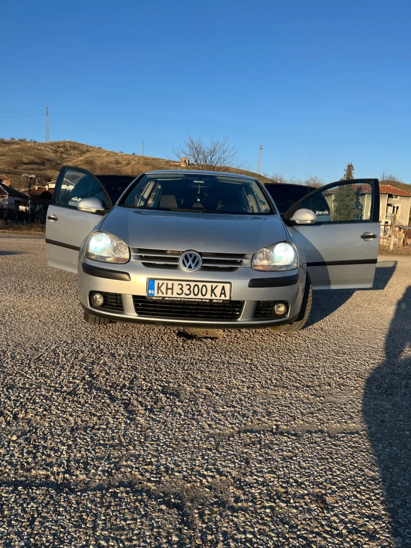 VW Golf, снимка 1 - Автомобили и джипове - 48559079