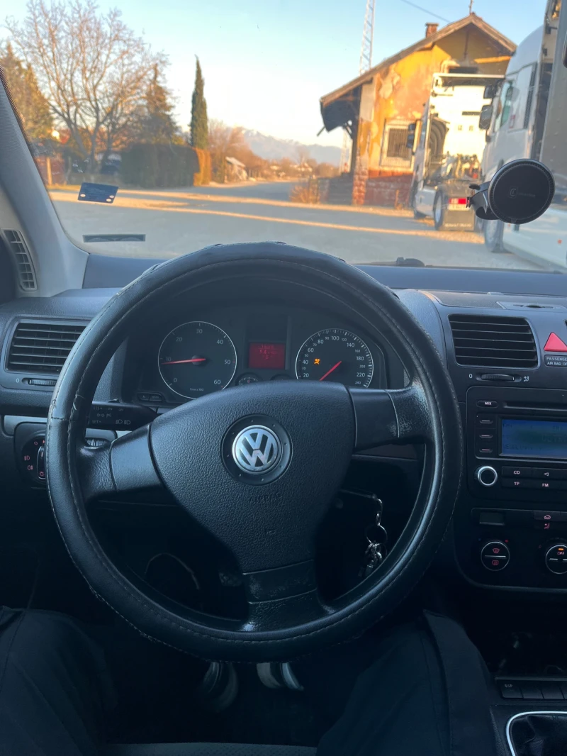 VW Golf, снимка 9 - Автомобили и джипове - 48559079