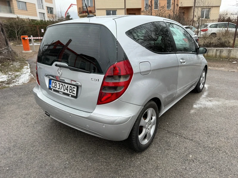 Mercedes-Benz A 180 CDI (109кс) Avantgarde/Xenon/Обслужен/Зимни гуми, снимка 5 - Автомобили и джипове - 48975317