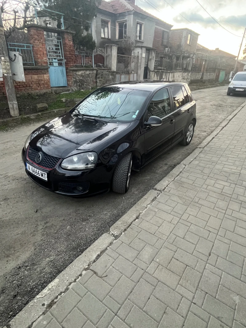 VW Golf, снимка 2 - Автомобили и джипове - 48999529