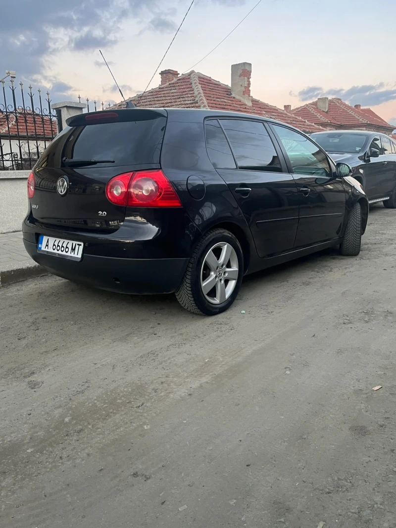 VW Golf, снимка 4 - Автомобили и джипове - 48999529