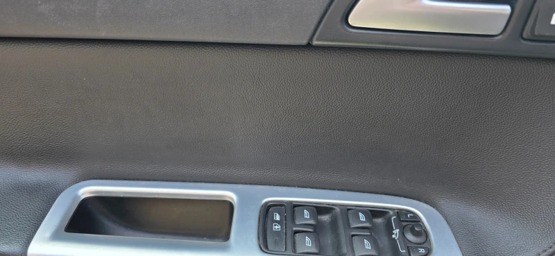 Volvo V50 2.0, 150 hp, снимка 10 - Автомобили и джипове - 52042310