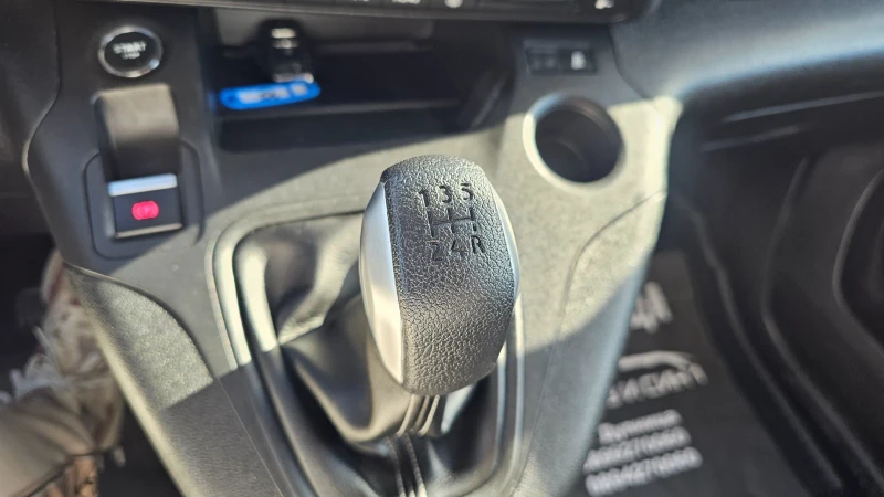 Citroen Berlingo 1.5D---FULL---Topp, снимка 10 - Автомобили и джипове - 52021873