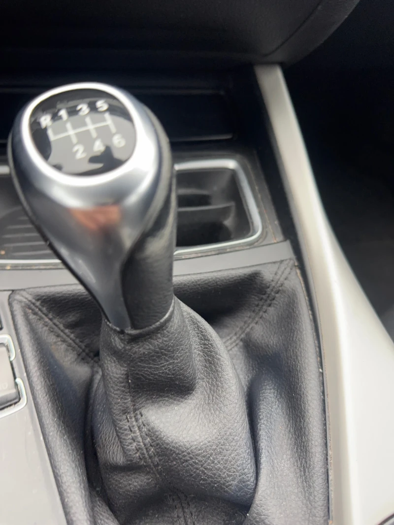 BMW 118 2.0.150 кс XDRIVE, снимка 10 - Автомобили и джипове - 52306138