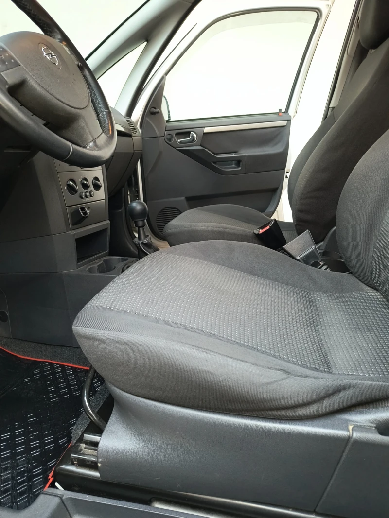 Opel Meriva, снимка 10 - Автомобили и джипове - 52863646