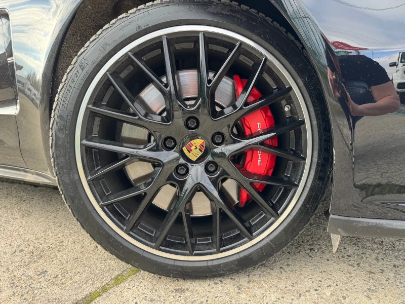 Porsche Panamera Turbo* Carbon* LED-Matrix* SportChrono* Exclusive, снимка 3 - Автомобили и джипове - 52490608