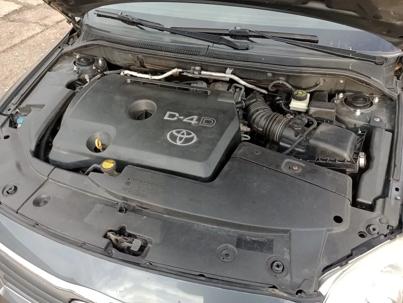 Toyota Avensis 2, 2 D4D 150kc. 6 скорости, снимка 6 - Автомобили и джипове - 52522727