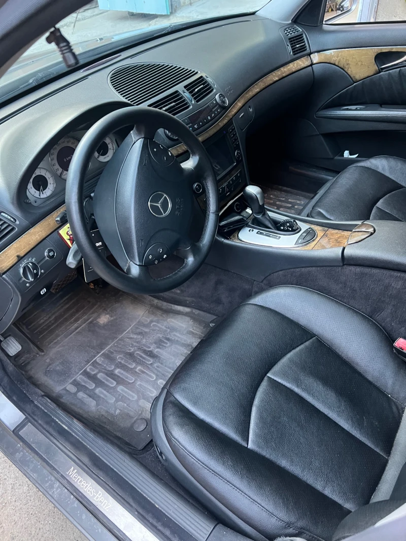 Mercedes-Benz E 320 4x4 газ, снимка 5 - Автомобили и джипове - 52711881