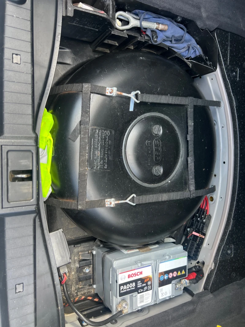 Mercedes-Benz E 320 4x4 газ, снимка 14 - Автомобили и джипове - 52711881