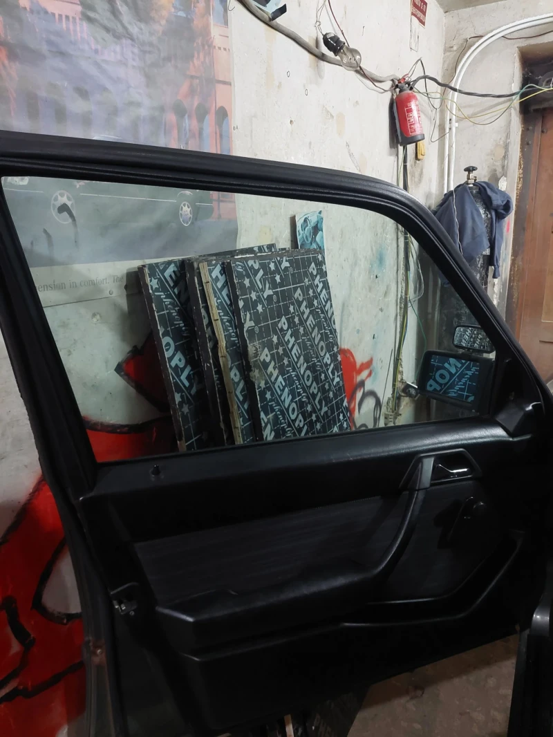 Mercedes-Benz 124, снимка 9 - Автомобили и джипове - 52838637