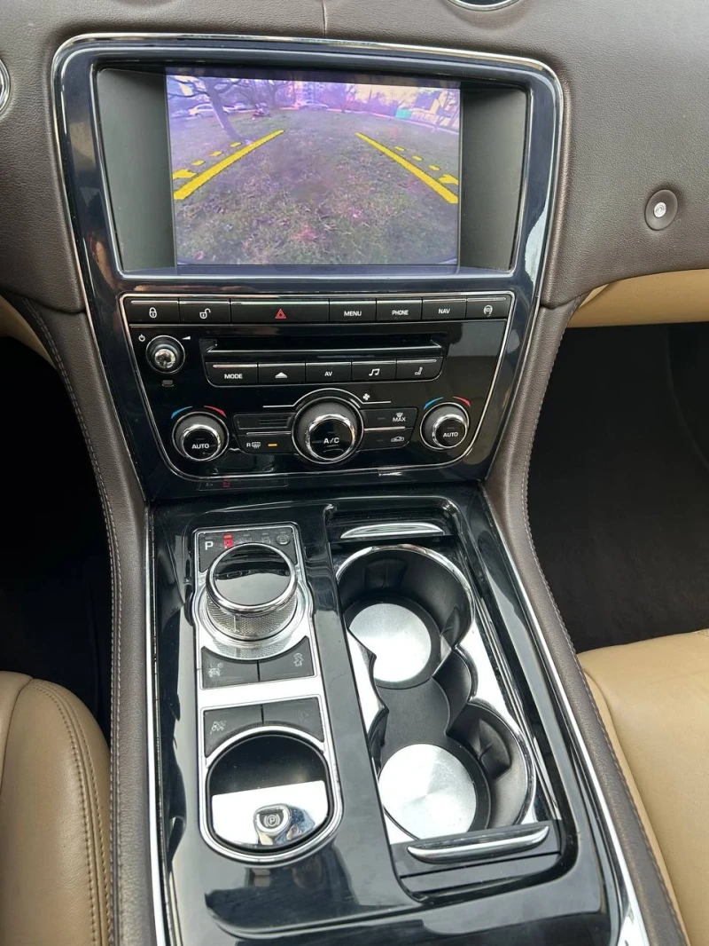Jaguar Xj Premium luxury/Meridian/Pano, снимка 10 - Автомобили и джипове - 52857607