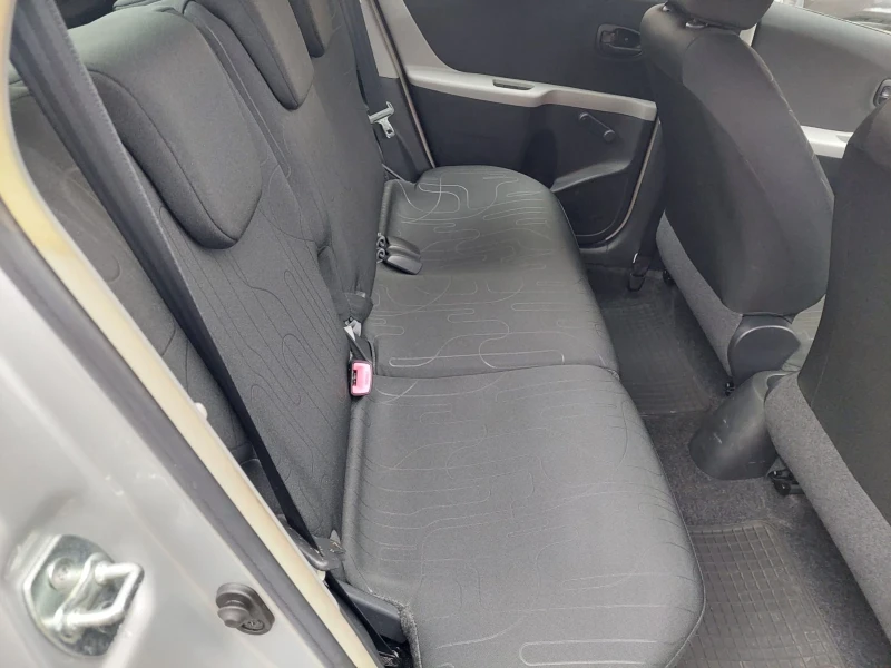 Toyota Yaris 1.0 VVTI 45000km FACELIFT НОВА , снимка 12 - Автомобили и джипове - 53418629