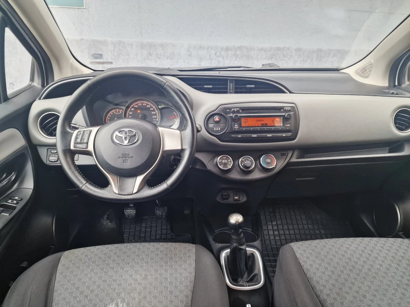 Toyota Yaris 1.0 VVT-i EURO 6 От България, снимка 14 - Автомобили и джипове - 53463224