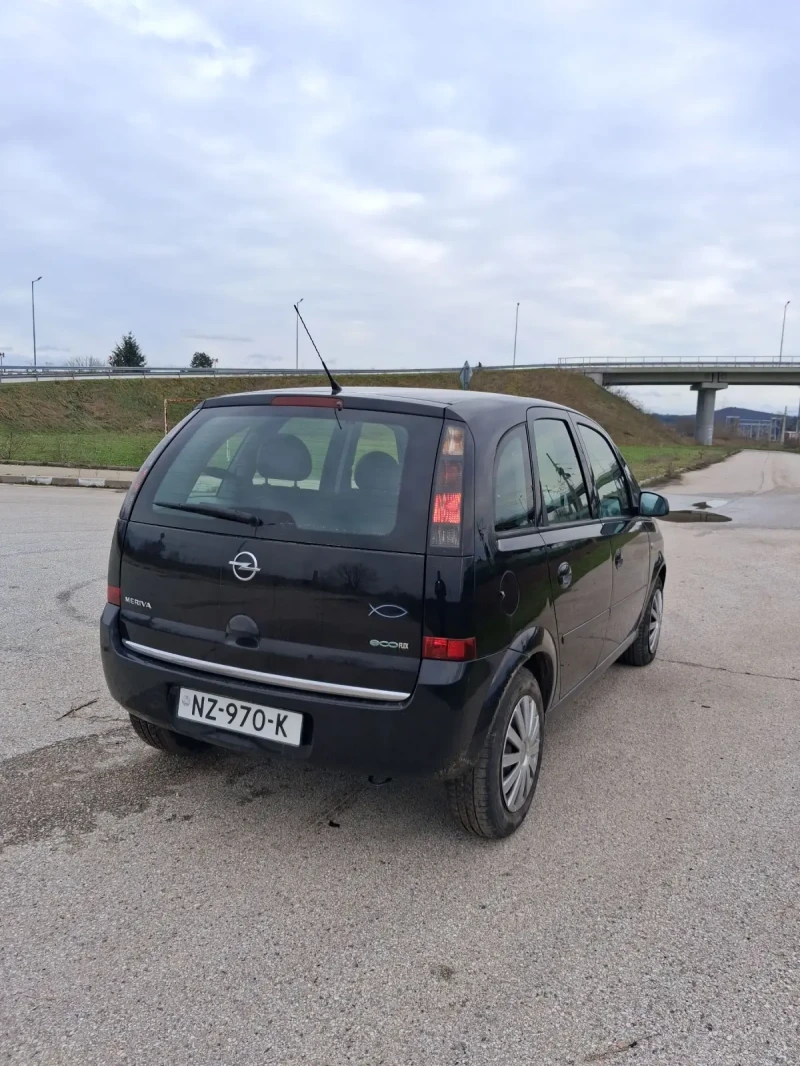 Opel Meriva 1.3CDTI, снимка 4 - Автомобили и джипове - 53476124