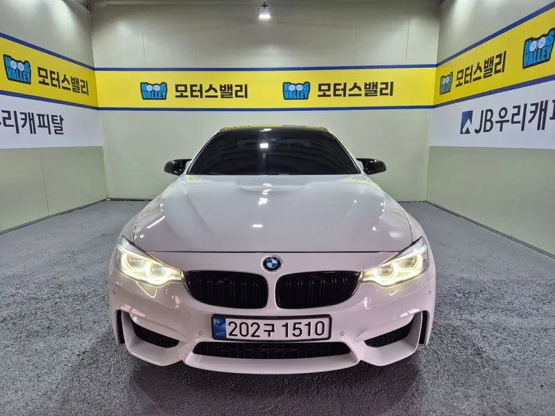 BMW M4 Convertible Performance Silencer Edition