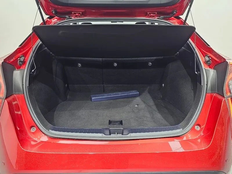 Toyota Prius 1.8 Хибрид, снимка 11 - Автомобили и джипове - 55433034