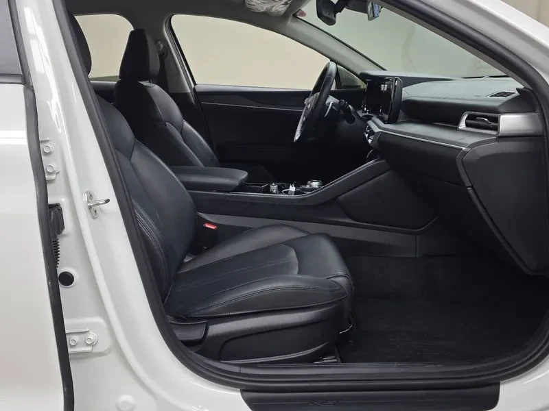 Kia K5 2.0 Prestige, снимка 11 - Автомобили и джипове - 55739339