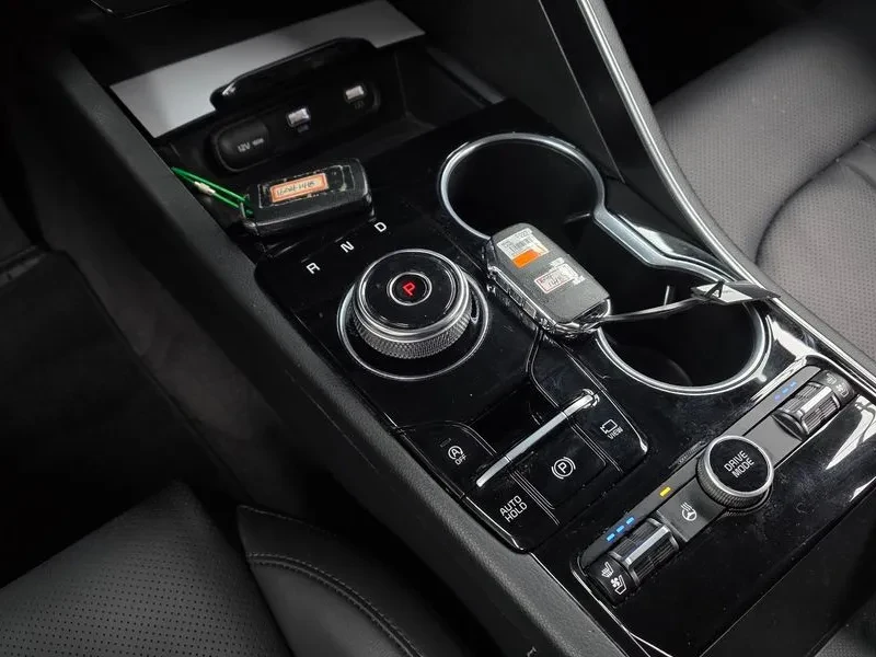 Kia K5 2.0 Prestige, снимка 9 - Автомобили и джипове - 55739339
