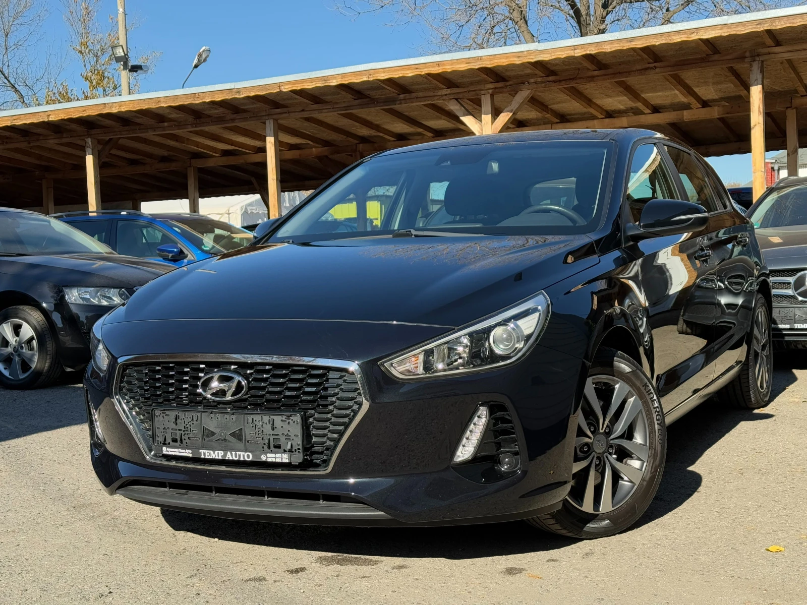 Hyundai I30 1.4I* 99к.с* 6ск* LED* СЕРВИЗНА КНИЖКА С ПЪЛНА ИСТ - [1] 