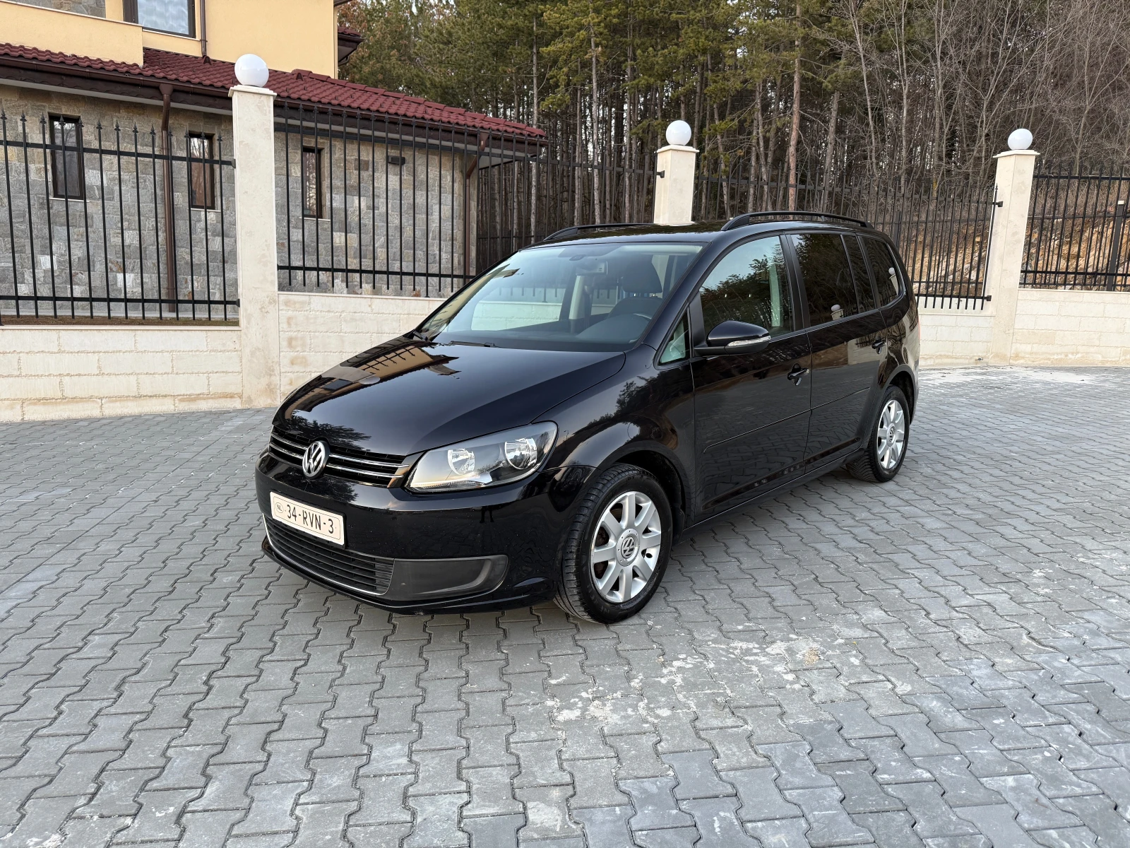 VW Touran 7-МЕСТЕН УНИКАТ - [1] 