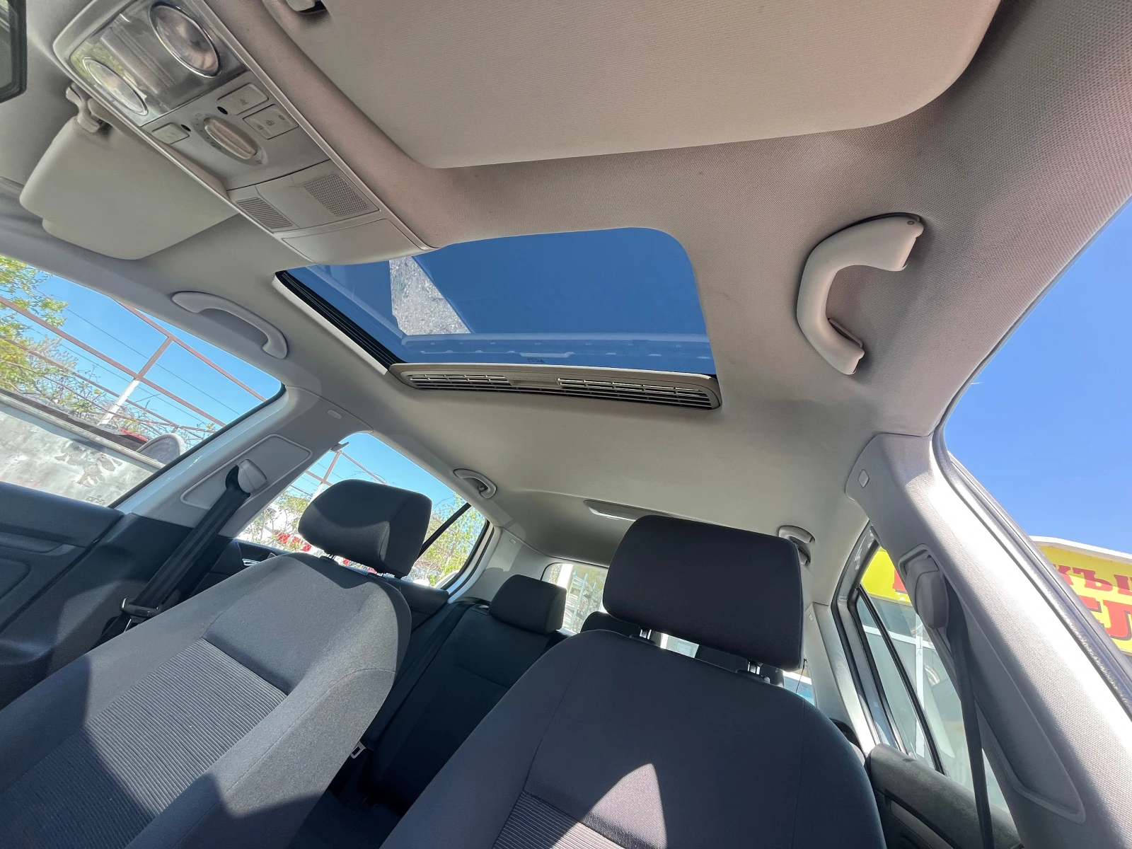 VW Golf 1.6 БЕНЗИН 102к.с - изображение 10
