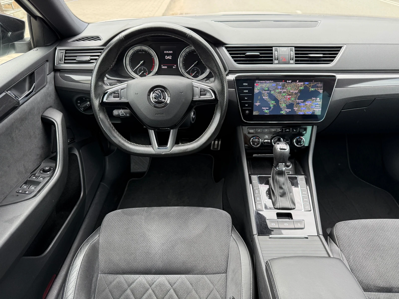 Skoda Superb 2.0 TSI Sport Line+ DSG 4X4 Внос Швейцария - изображение 9