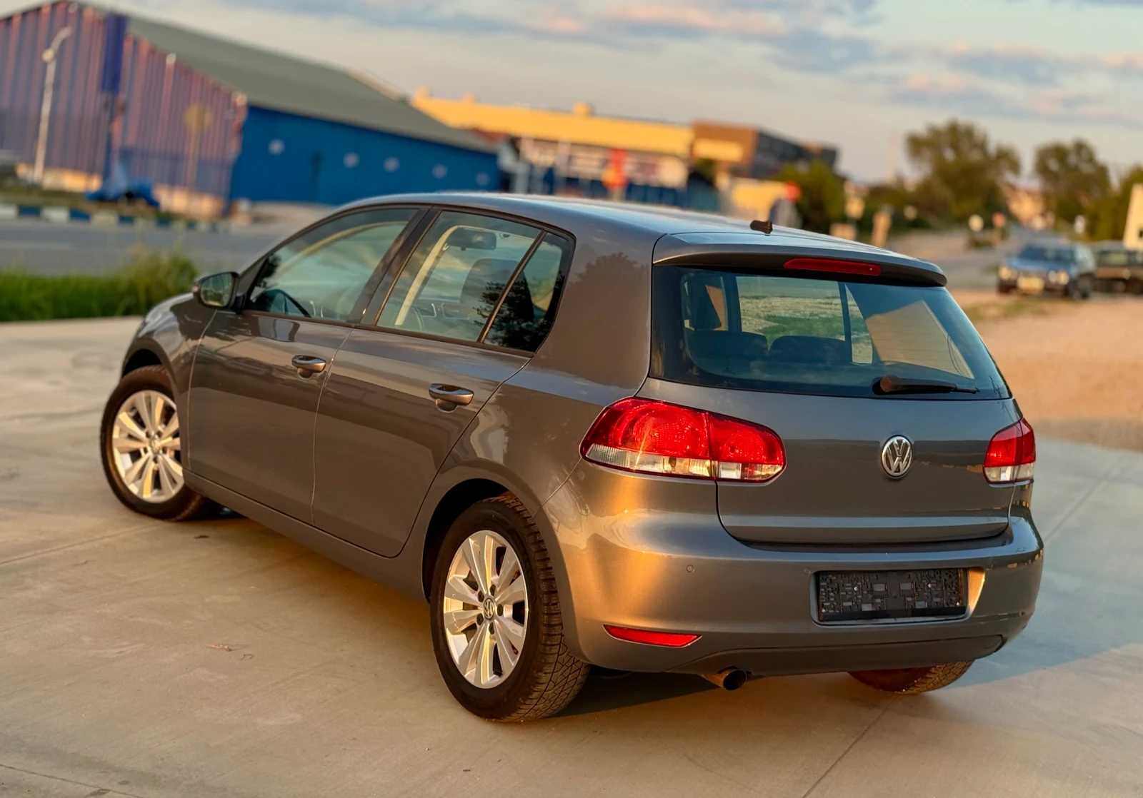 VW Golf 1.6 TDI DSG 105 hp - изображение 4