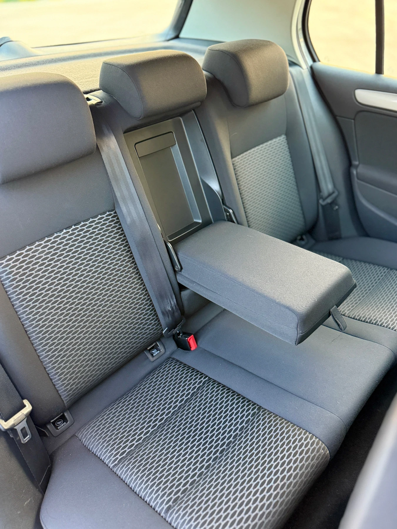 VW Golf 1.6 TDI DSG 105 hp | Mobile.bg   11