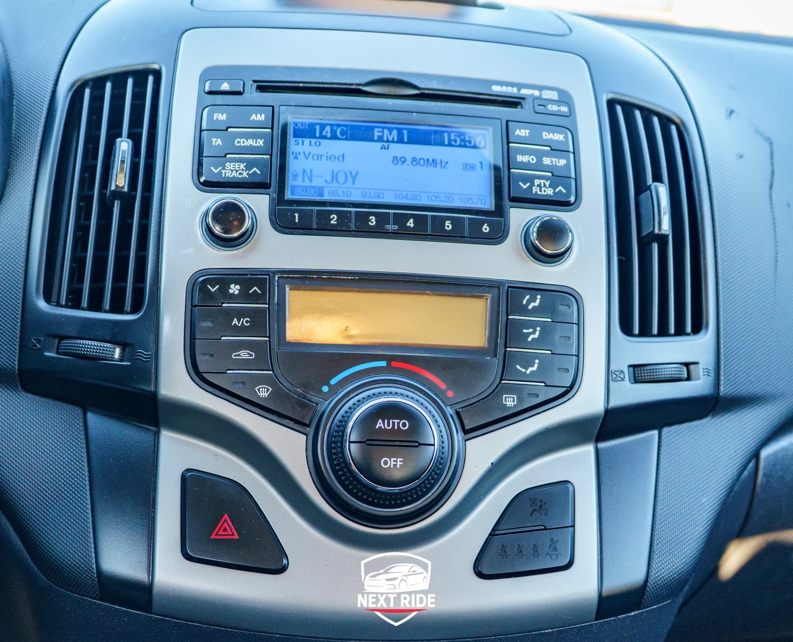 Hyundai I30 2.0i 143 к.с. 2009 г., ТОП състояние - изображение 10