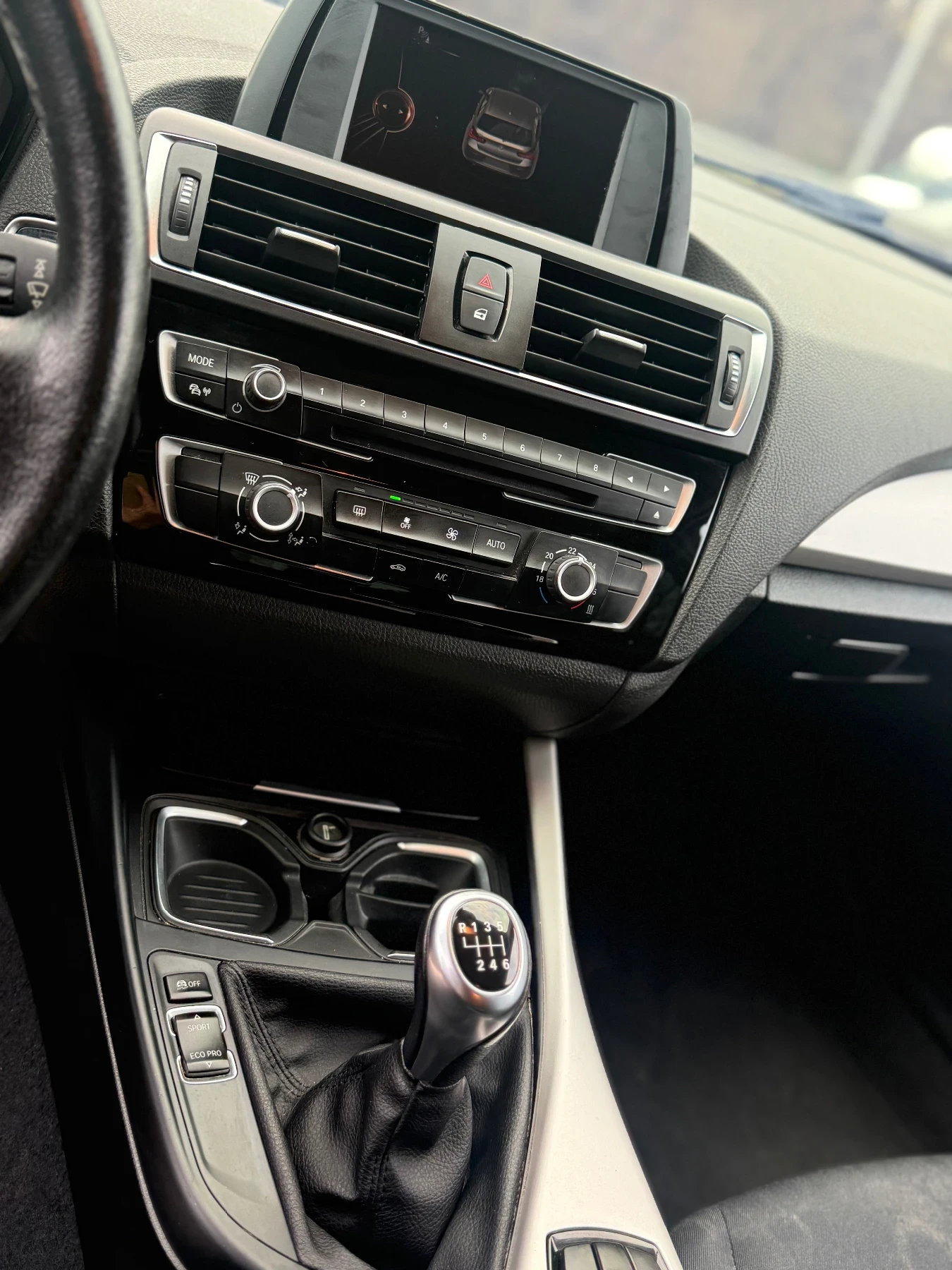 BMW 118 2.0.150 кс XDRIVE, снимка 9 - Автомобили и джипове - 52306138