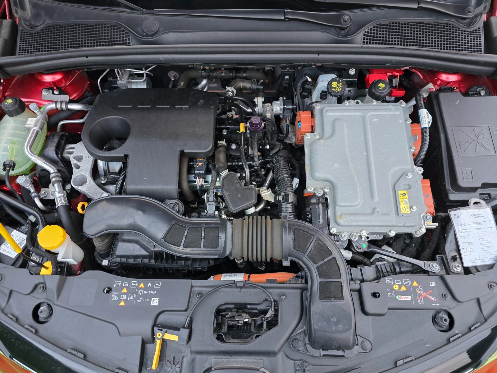 Renault Clio 1.6i* 140* E-TECH FHEV HYBRID 39900 | Mobile.bg   17