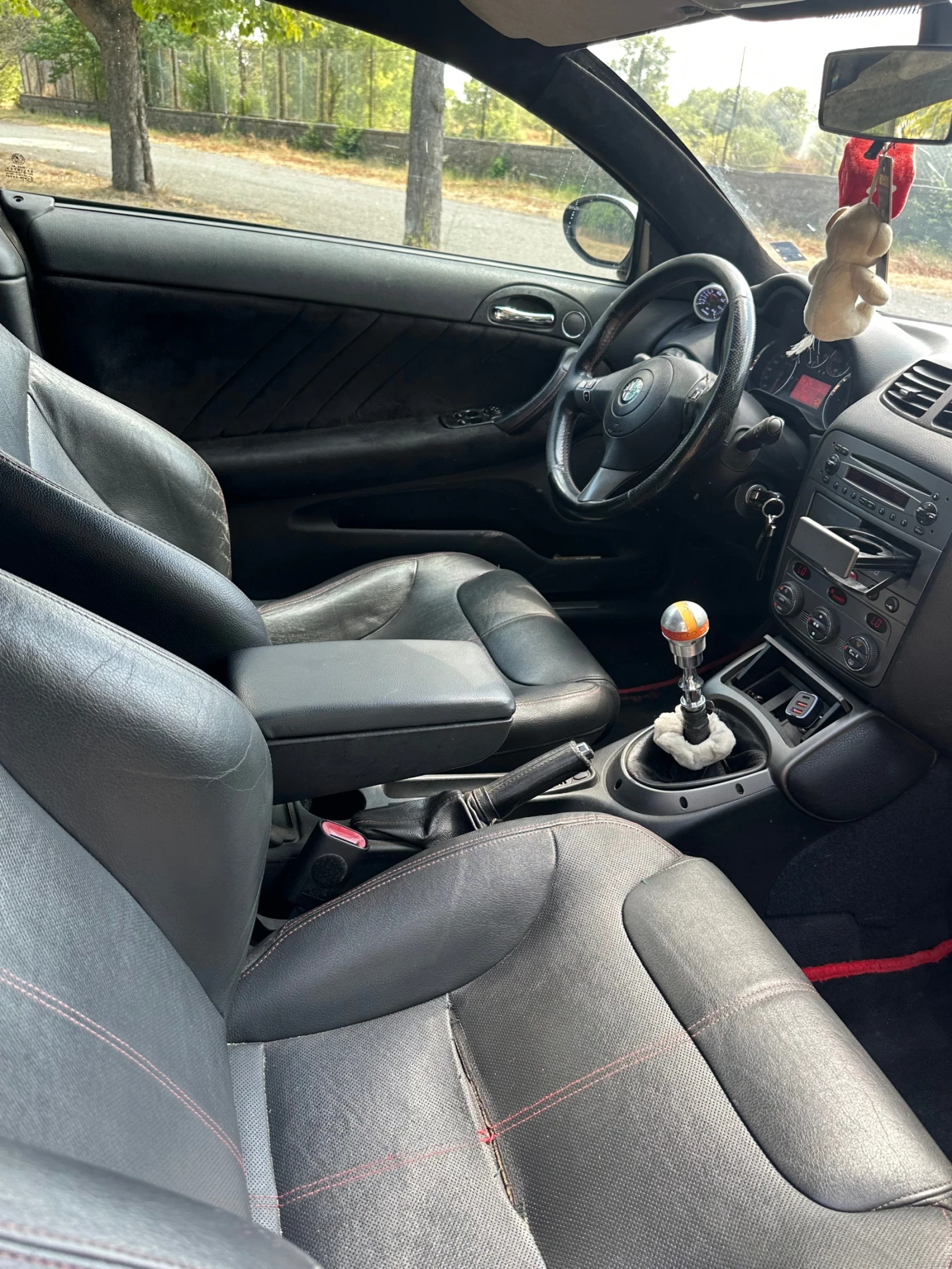 Alfa Romeo Gt 1.9jtd  - изображение 6