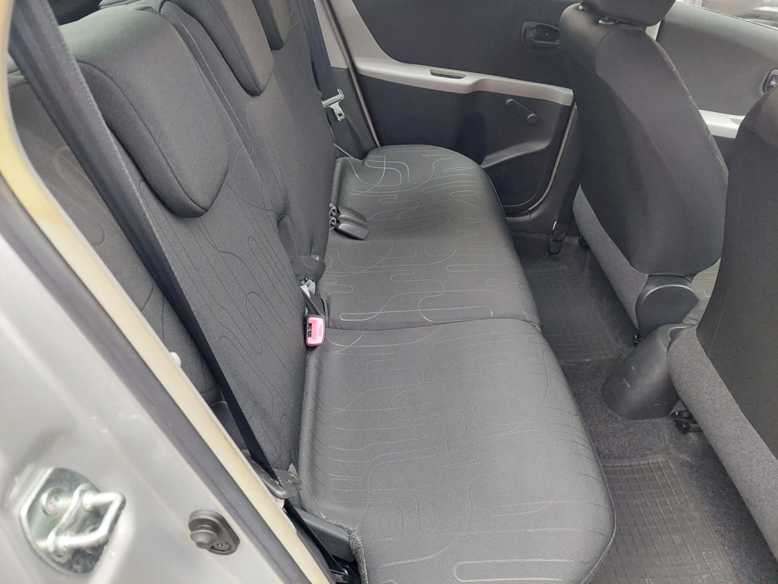 Toyota Yaris 1.0 VVTI 45000km FACELIFT ����  | Mobile.bg � ����������� 12