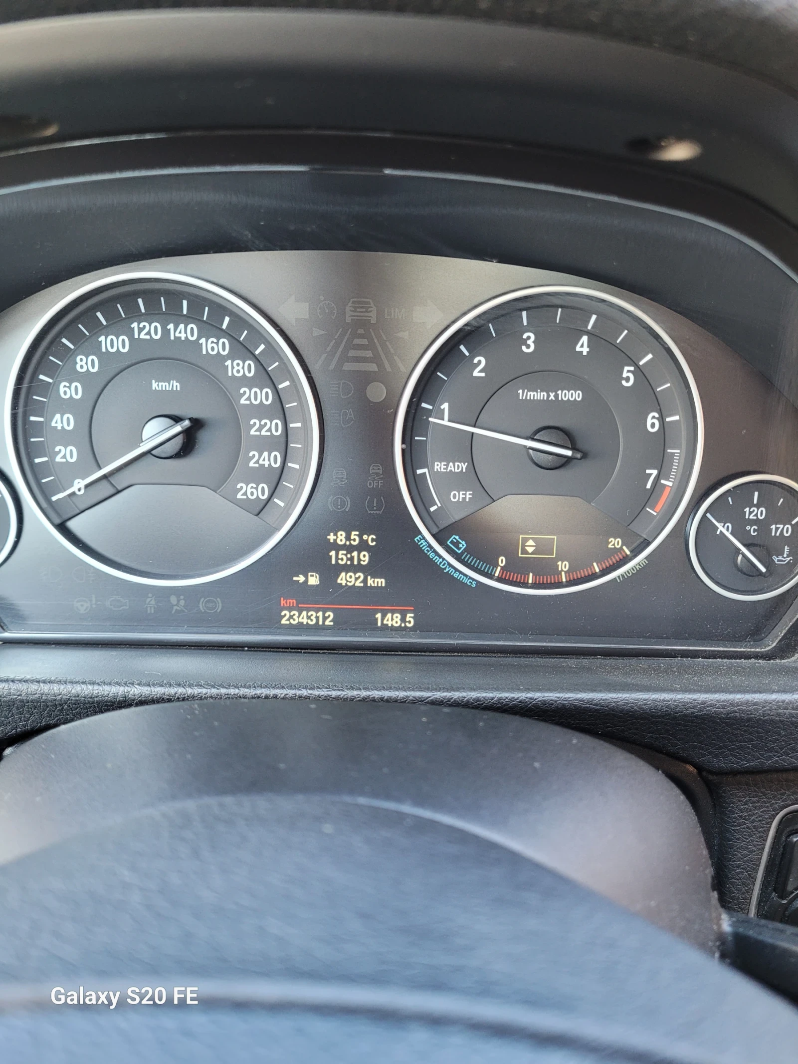 BMW 320  - изображение 5