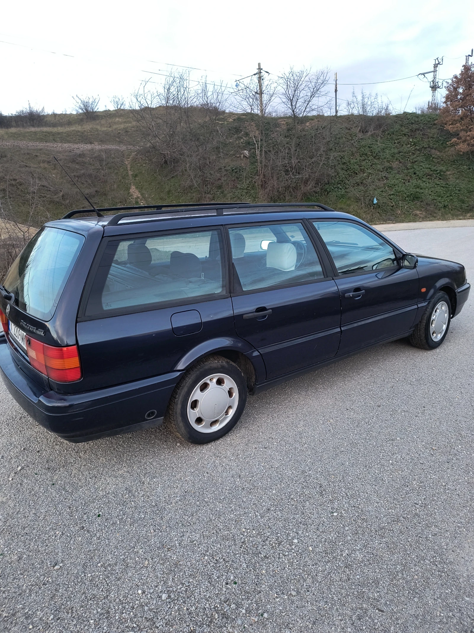 VW Passat 1.8mi Variant , снимка 5 - Автомобили и джипове - 53749345